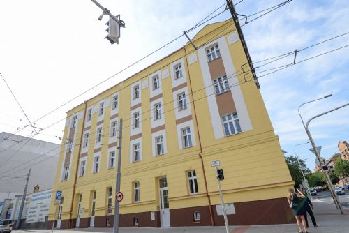 V Tylově ulici vzniklo 17 městských bytů. Plzeň opravila zchátralé domy za 61 milionů