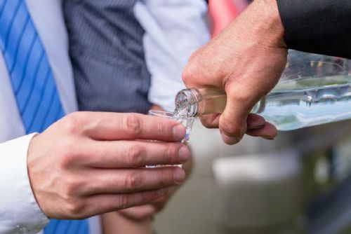 Zájem o pálení roste: Cena lihu v Olomouckém kraji stoupá o 10 %