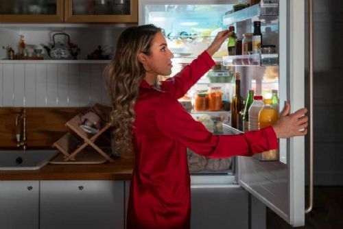 Zápach v lednici? Jednoduché kroky, jak ho rychle odstranit