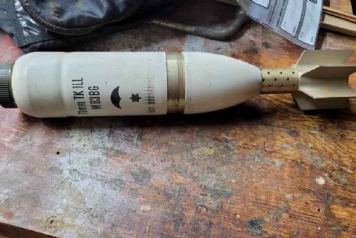 Zásah Anthony - peníze, zbraně a zařízení pro výrobu drog