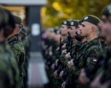 Armáda chce v roce 2027 přijmout 3 550 vojáků. Letošní nábor už výrazně překonal plán