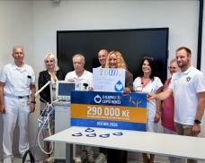 Plzeňská Fakultní nemocnice získala díky hokejové charitě dar za více než 700 tisíc korun
