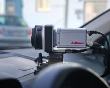 Nový mobilní radar má přispět ke zklidnění dopravy v Českých Budějovicích