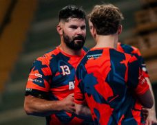 Talent Plzeň prohrál v úvodu přípravy těsně 28:29 s Bayreuthem. Debutovaly tři posily