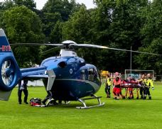 Tandemové seskoky v Rokycanech skončily neštěstím. Čtyři lidé se vážně zranili