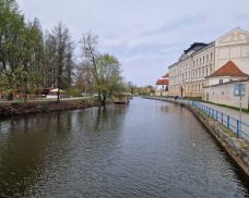 Uzavírka stezky u Slepého ramene kvůli opravě opěrné zdi potrvá do začátku července