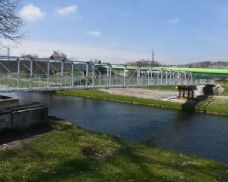 Lávka ve Štruncových sadech je uzavřena. Plzeň ji opraví a postaví vedle provizorní přechod